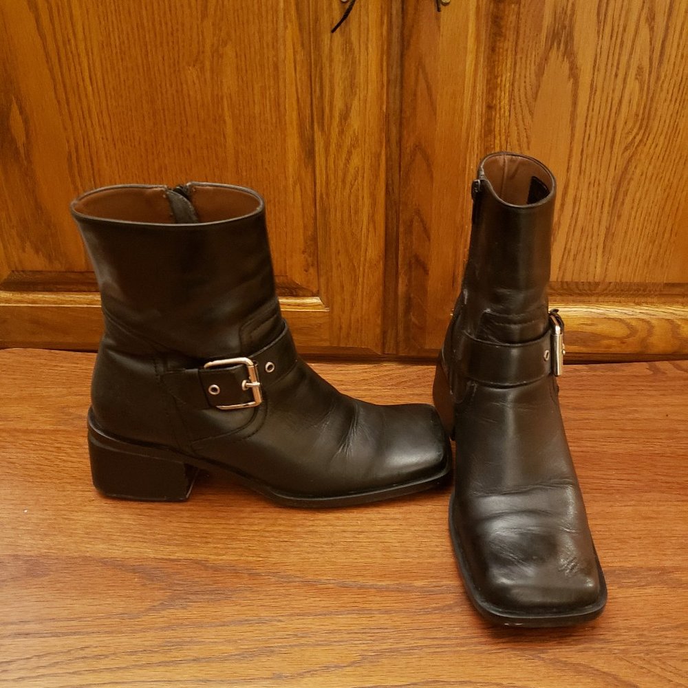 Enzo Angiolini Leather Boots!